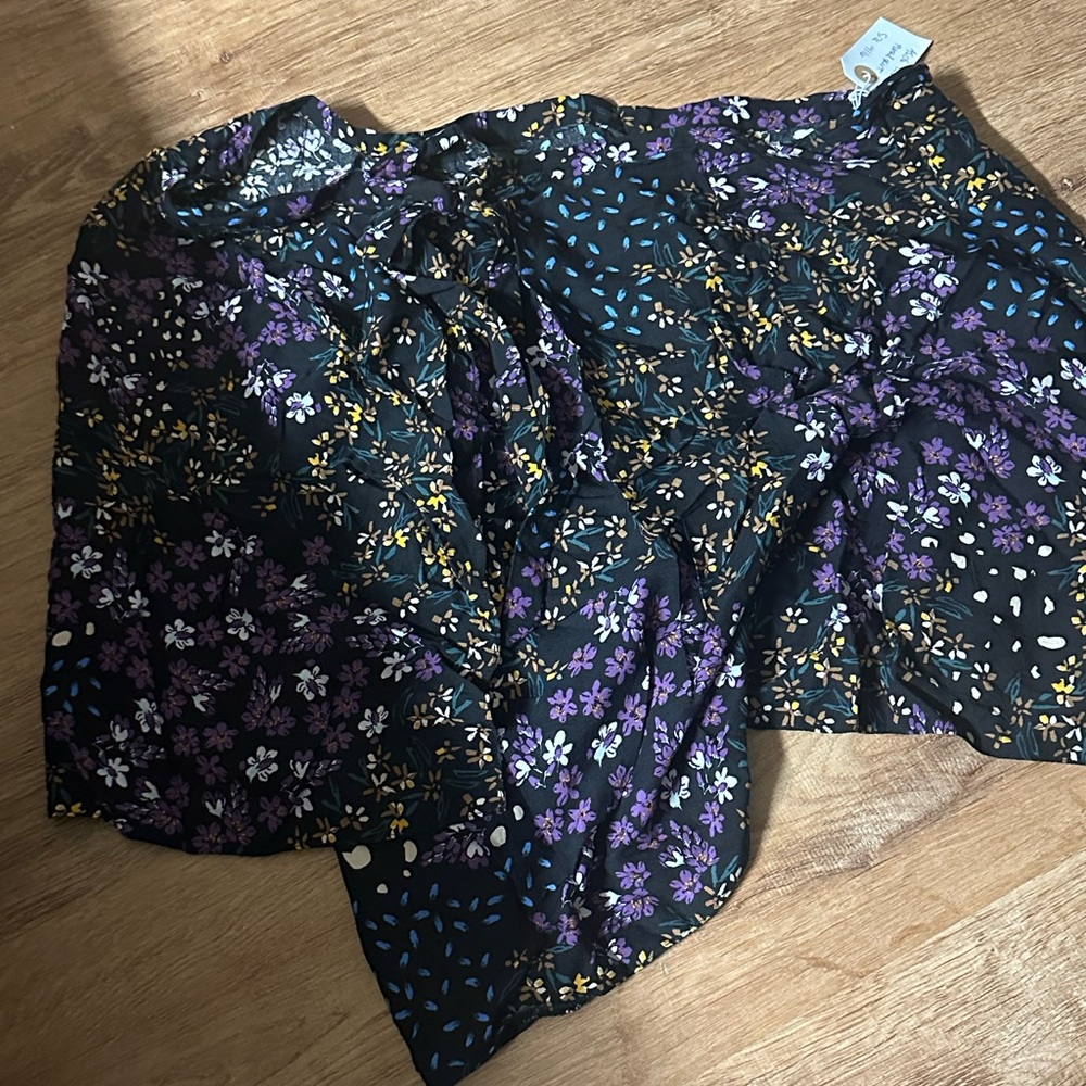 Wrap Floral Black and Purple Skirt - Picture 2 of 2